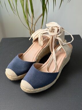 Steve Madden Navy Canvas Espadrille Wedges with Beige Ankle Ties